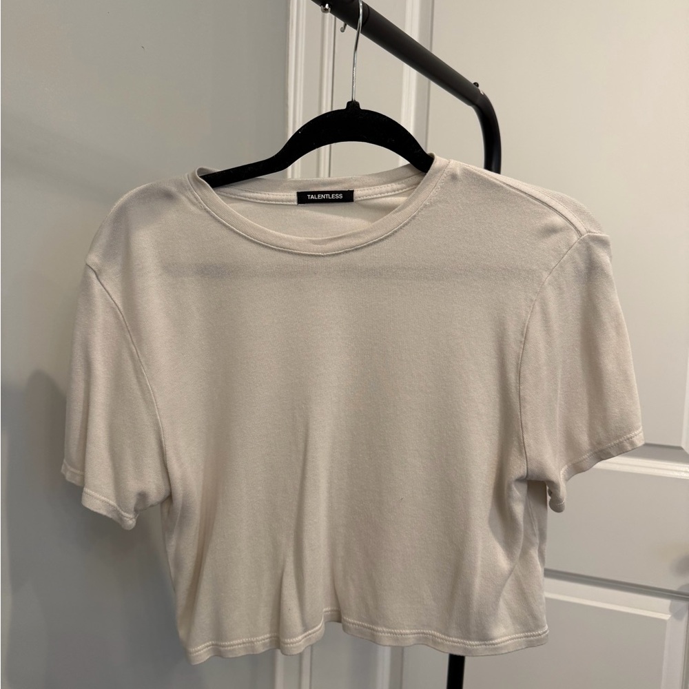 TALENTLESS Cream Crop Top